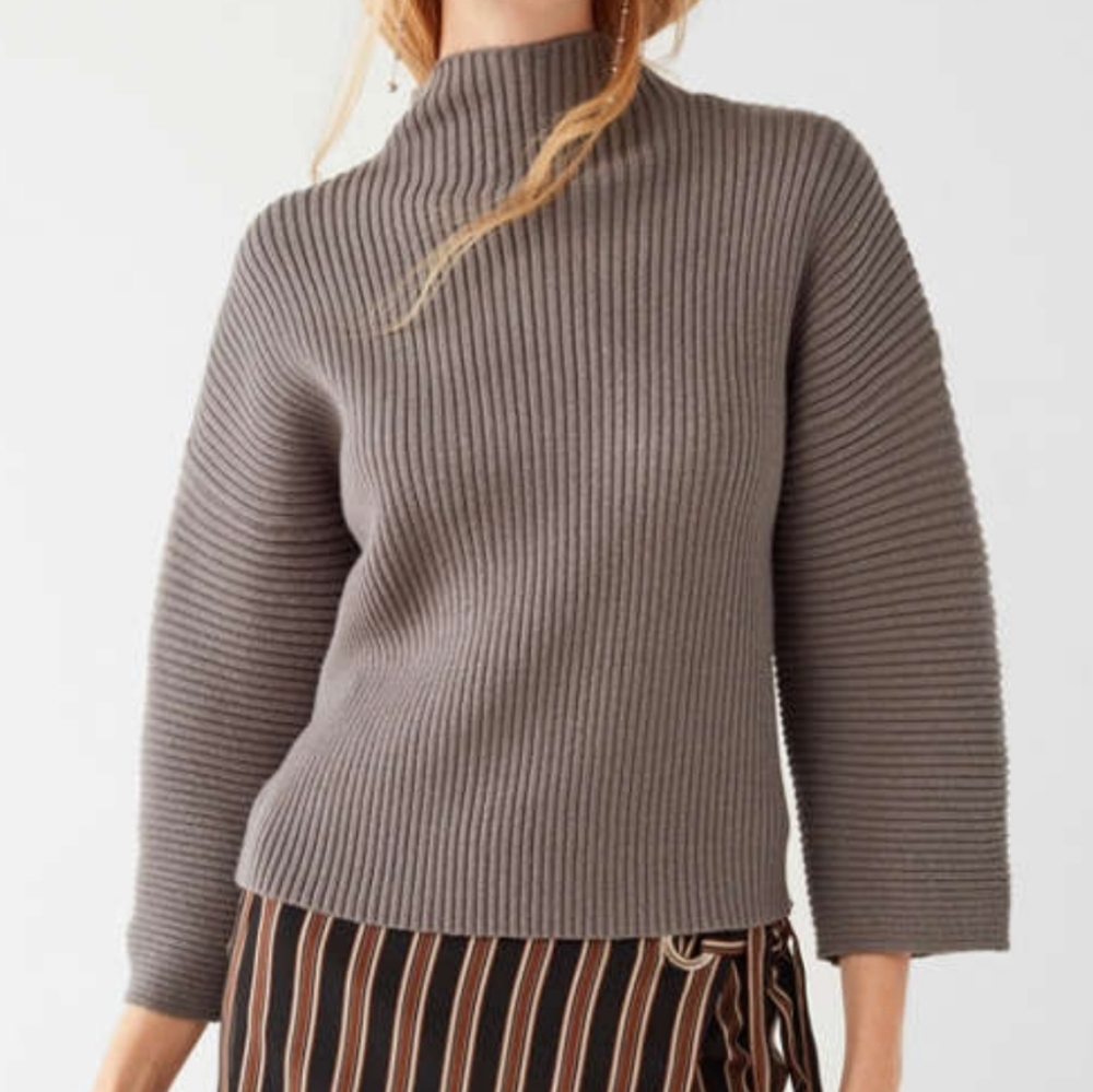 URBAN OUTFITTERS DOLMAN SLEEVE MOCK-NECK SWEATER
